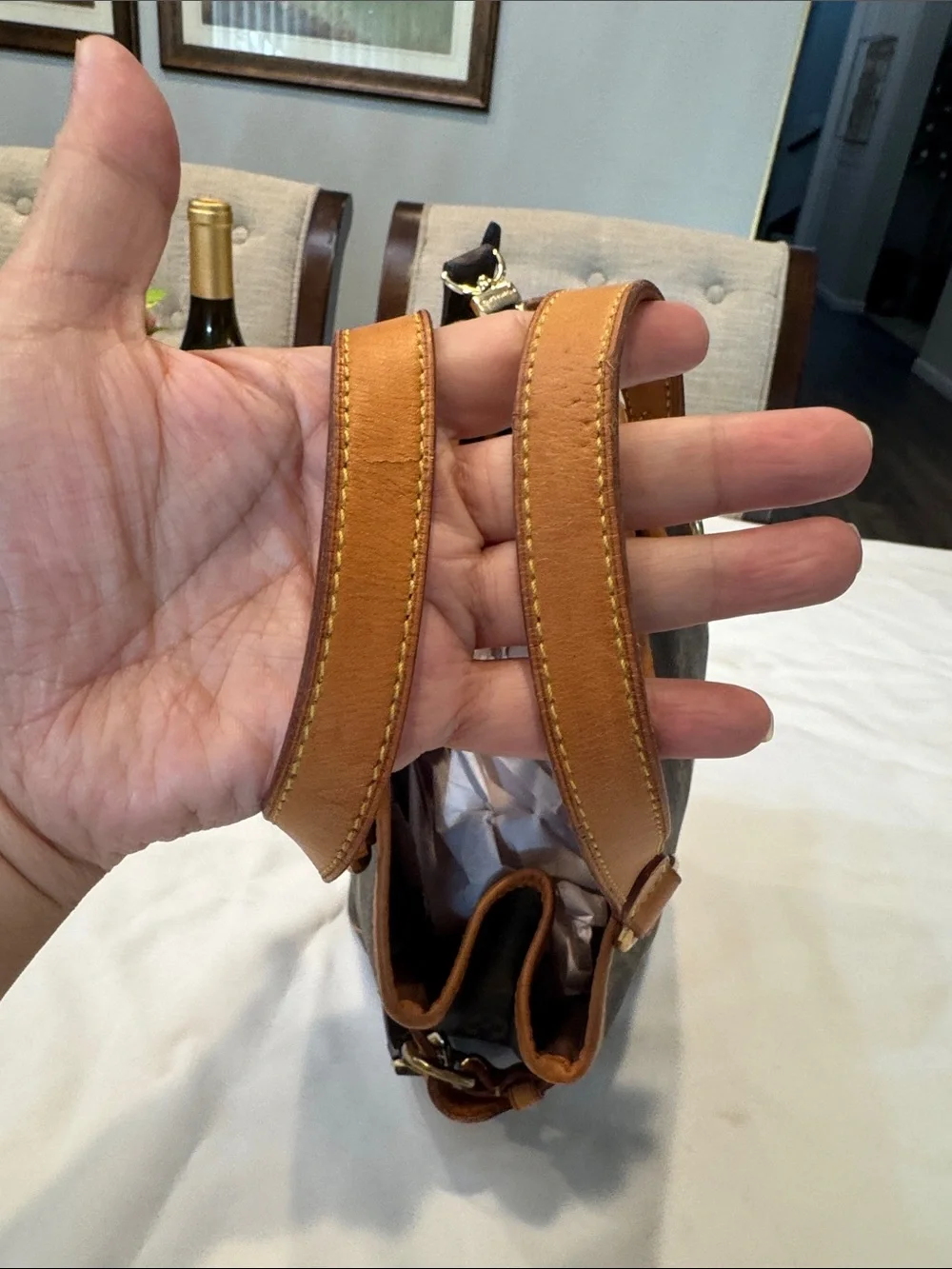 Authentic Louis Vuitton PM Batignolles bag in iconic monogram canvas
